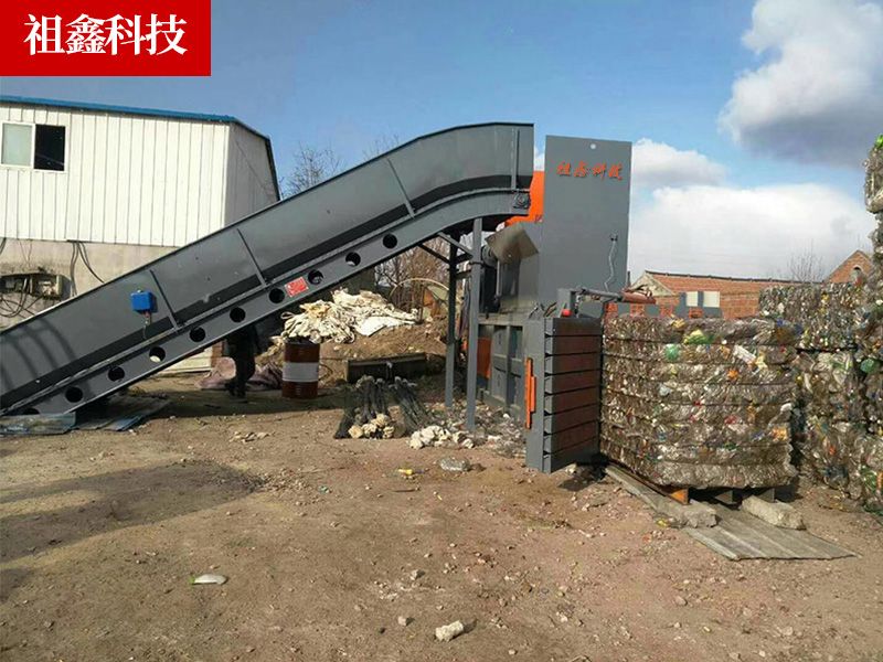 礦泉水瓶打包機